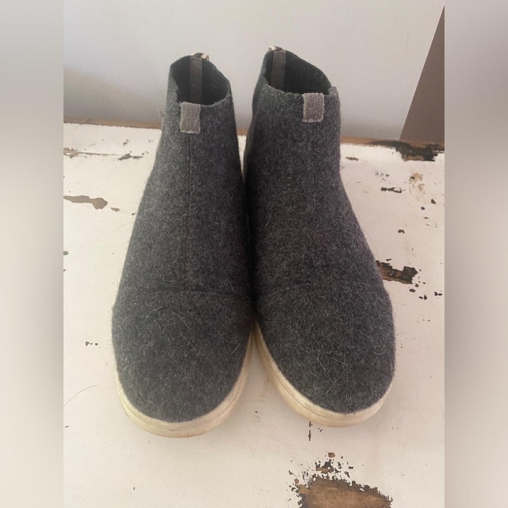 ED Ellen Degeneres Love Shoes Carpinter High Top